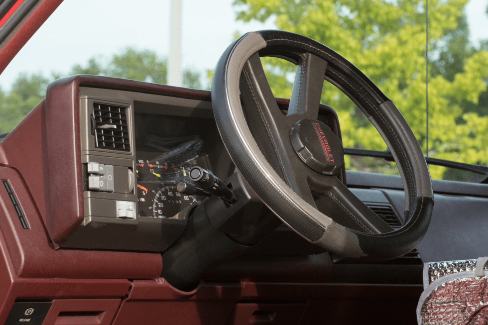 steeriingWheelWithInstruments